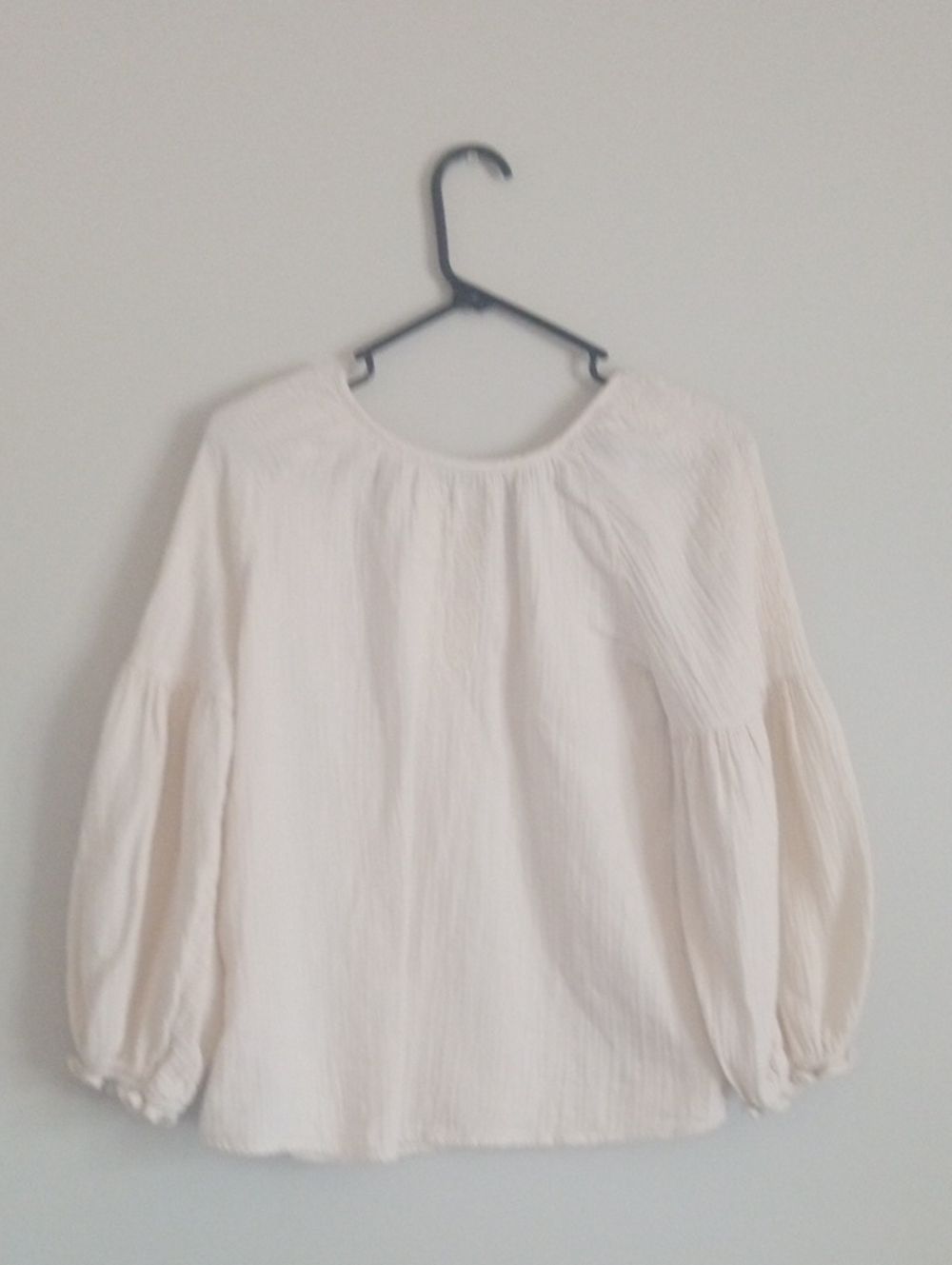 Universal Thread Cream Blouse